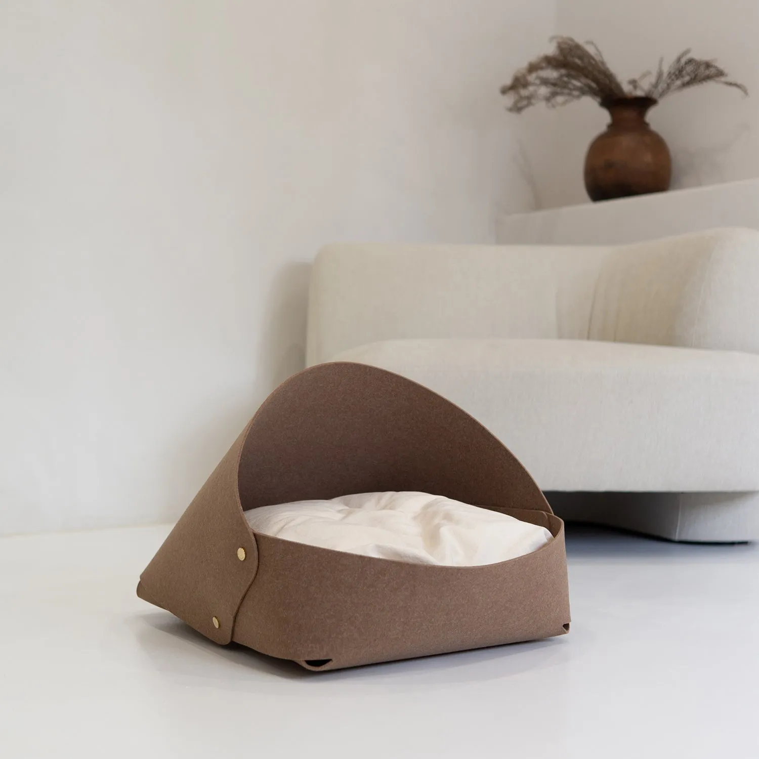 Marron Pet Bed